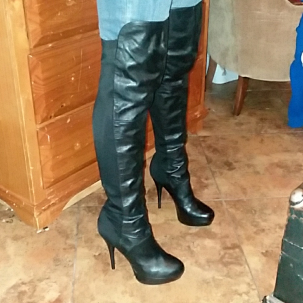 Leather thigh high Steve Madden boots size 11